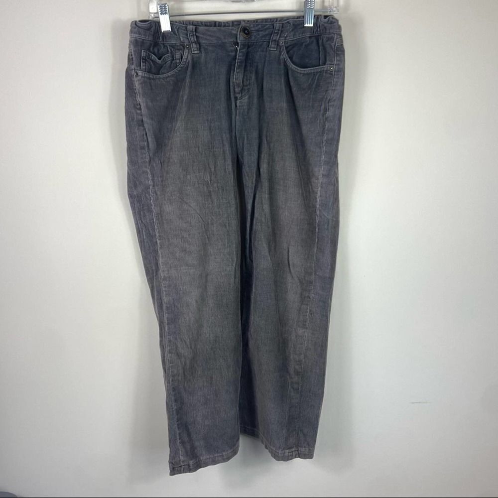 Patagonia Vintage Corduroy gray pants in women’s size 26